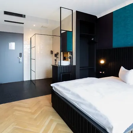 Hotel 133 Boutique 3*
